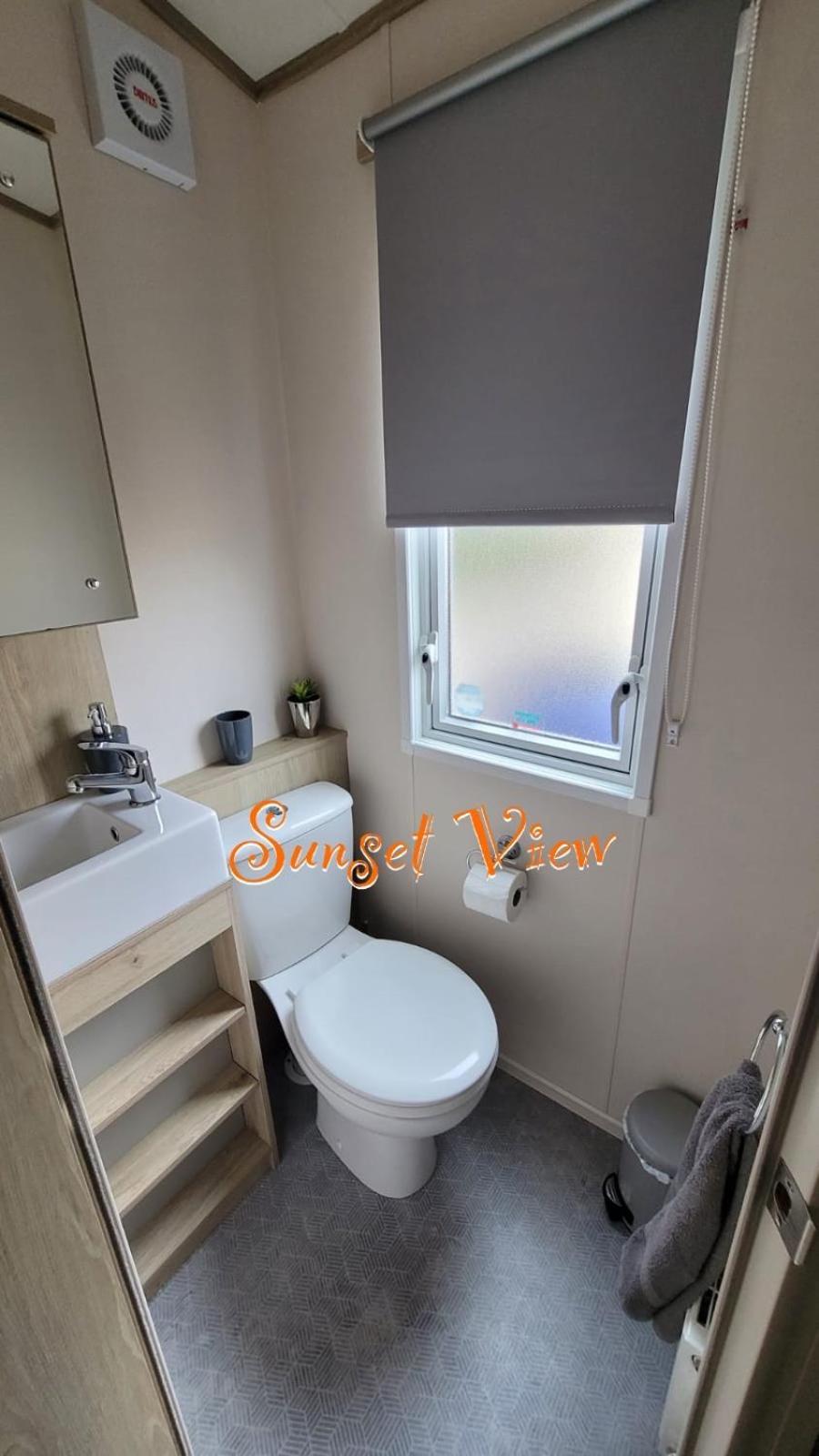 Tattershall Lakes Sunset View Caravan Lakeside, Hot Tub, Garden, Private Fishing Peg & Wifi Екстер'єр фото